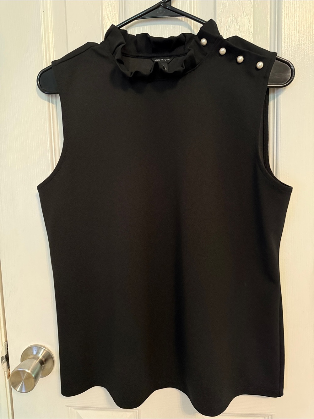 Ann Taylor Black Sleeveless Mock Neck Tank